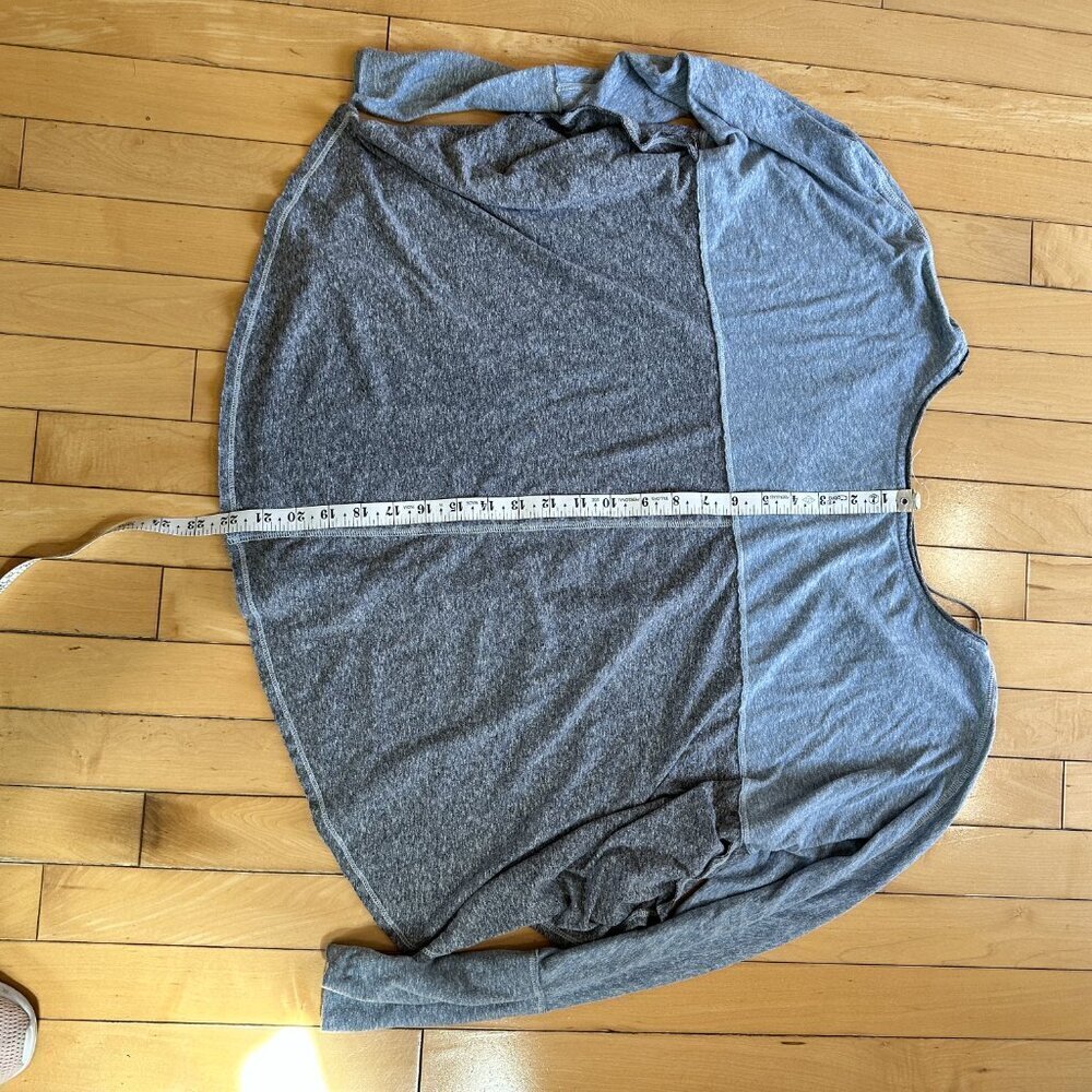 FREE PEOPLE / WE THE FREE Boxy Two Tone Long Sleeve T Shirt - Medium - Picture 9 of 9